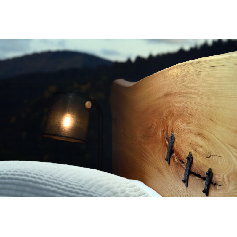 Dizajnová posteľ Elba z brestového dreva do luxusných interiérov | Mrava.sk